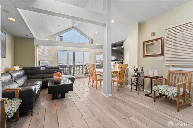 130 Ripley Street, San Francisco, CA 94110