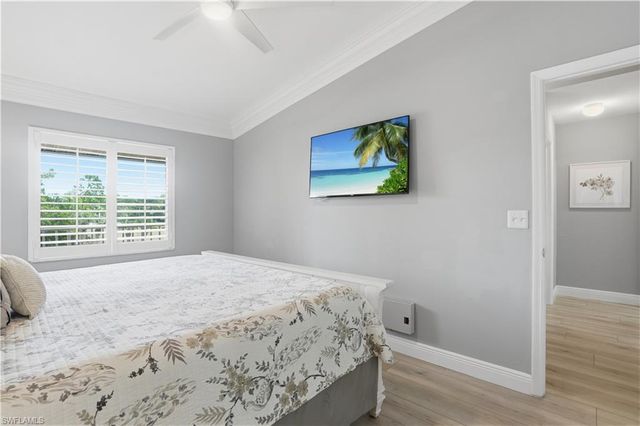 7360 Glenmoor LN 304, Naples, FL 34104
