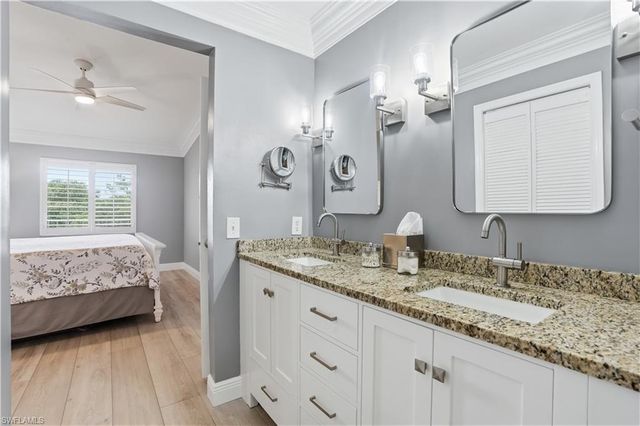 7360 Glenmoor LN 304, Naples, FL 34104