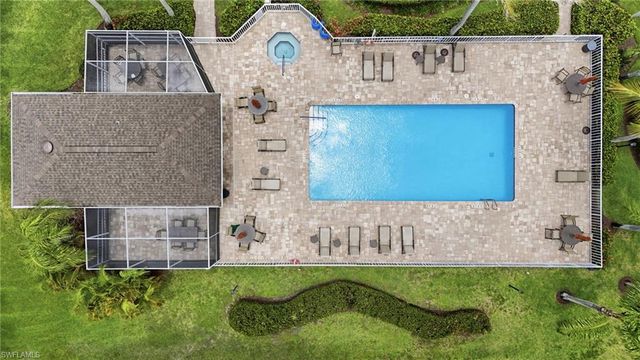 7360 Glenmoor LN 304, Naples, FL 34104