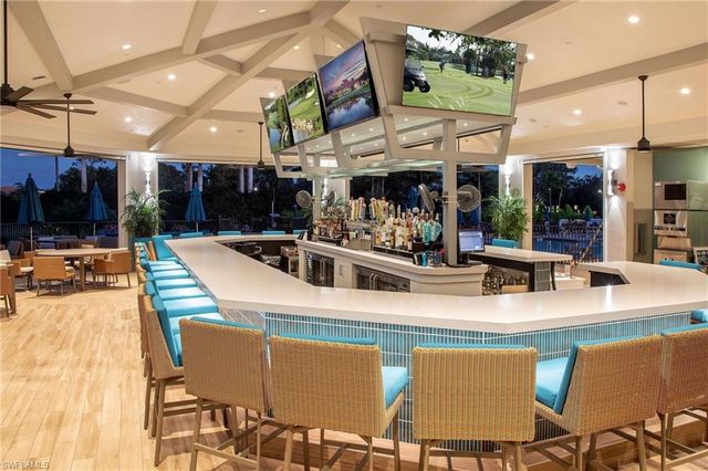 7360 Glenmoor LN 304, Naples, FL 34104