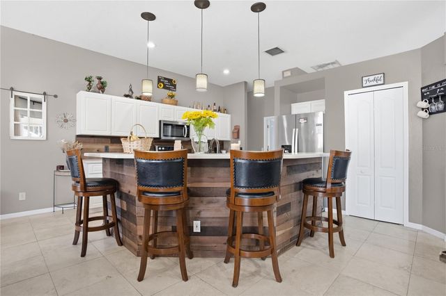 10003 COUNTRY CARRIAGE CIRCLE, Riverview, FL 33569