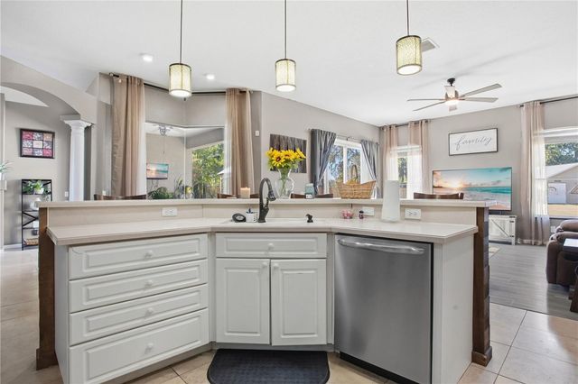 10003 COUNTRY CARRIAGE CIRCLE, Riverview, FL 33569