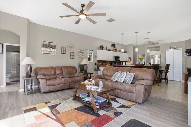 10003 COUNTRY CARRIAGE CIRCLE, Riverview, FL 33569