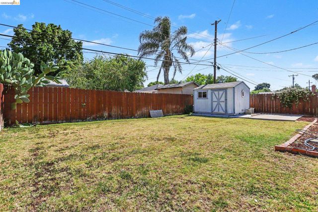 250 W 23Rd St, Tracy, CA 95376