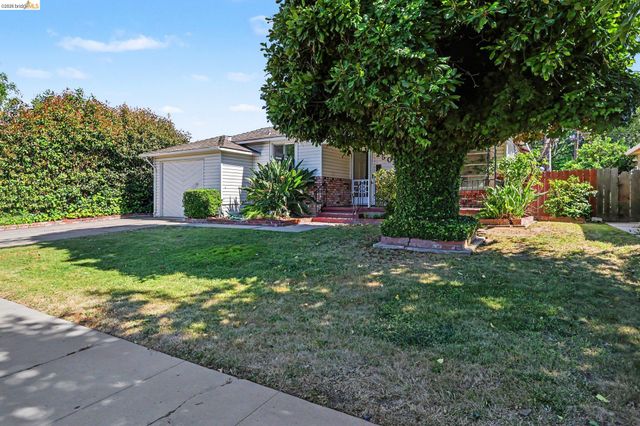 250 W 23Rd St, Tracy, CA 95376