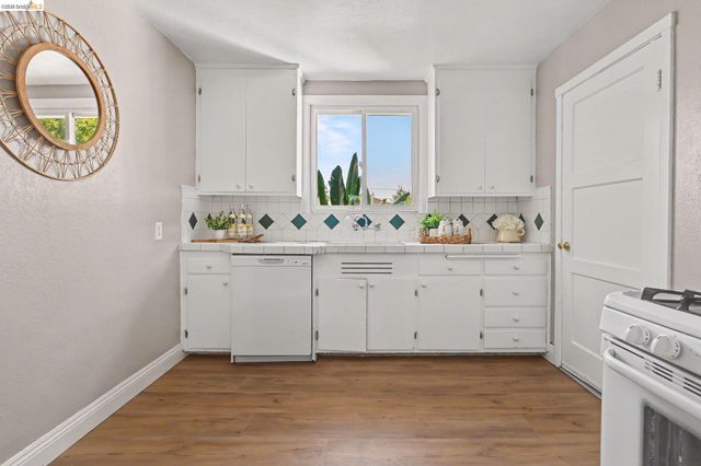250 W 23Rd St, Tracy, CA 95376