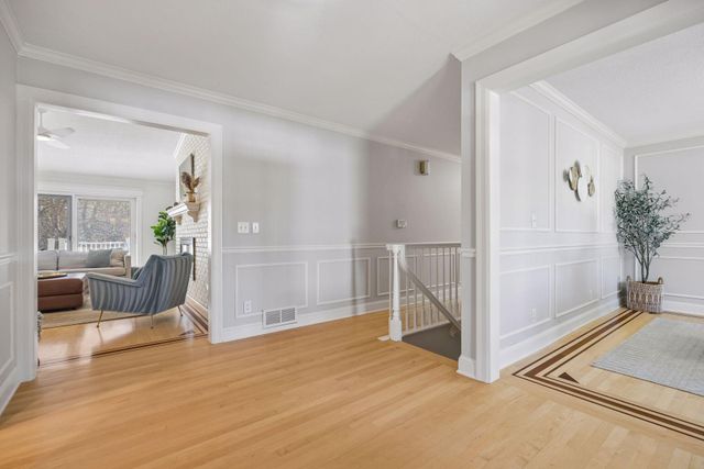 7015 Lanham Lane, Edina, MN 55439