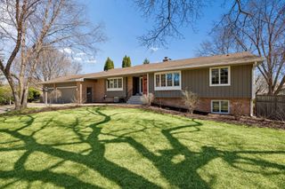 7015 Lanham Lane, Edina, MN 55439