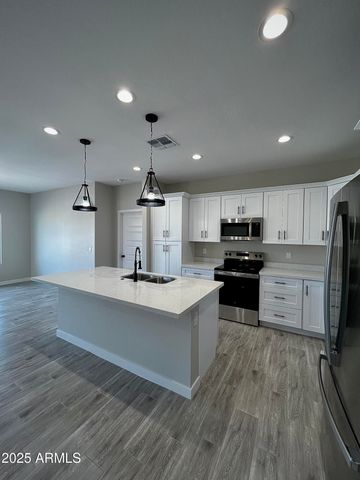 9933 W KEN Drive, Arizona City, AZ 85123