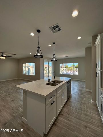 9933 W KEN Drive, Arizona City, AZ 85123