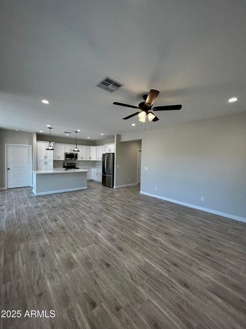 9933 W KEN Drive, Arizona City, AZ 85123