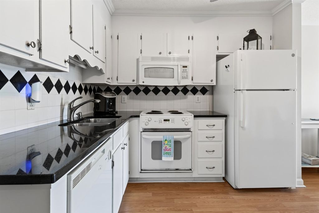 1919 Spring St # A-11, North Myrtle Beach, SC 29582 — photo 5