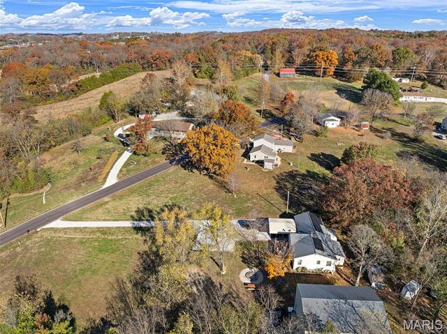 1122 Old County Farm Road, Union, MO 63084