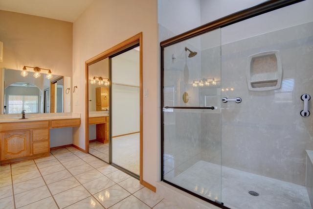 12700 Punta De Vista Place NE, Albuquerque, NM 87112