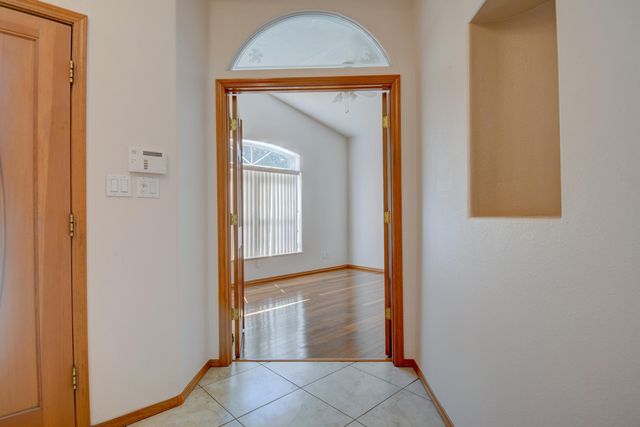 12700 Punta De Vista Place NE, Albuquerque, NM 87112