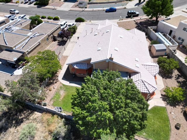 12700 Punta De Vista Place NE, Albuquerque, NM 87112