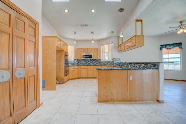 12700 Punta De Vista Place NE, Albuquerque, NM 87112