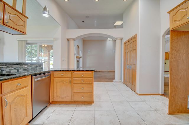 12700 Punta De Vista Place NE, Albuquerque, NM 87112
