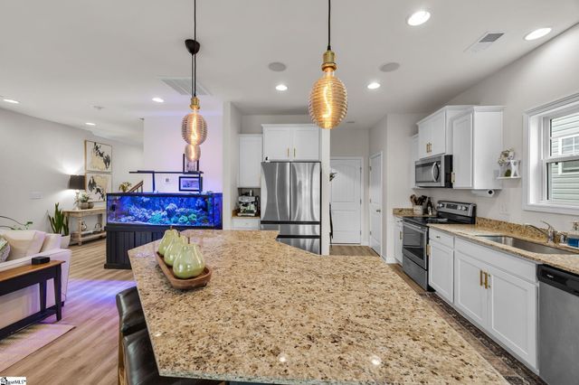 122 Highland Park Court, Easley, SC 29642