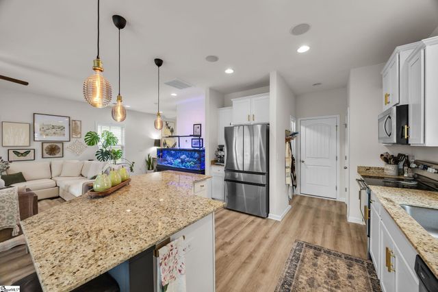 122 Highland Park Court, Easley, SC 29642