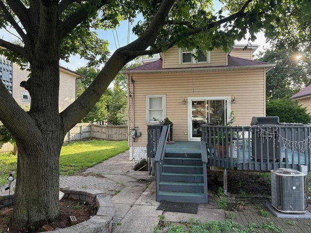 2635 N 73rd Avenue, Elmwood Park, IL 60707