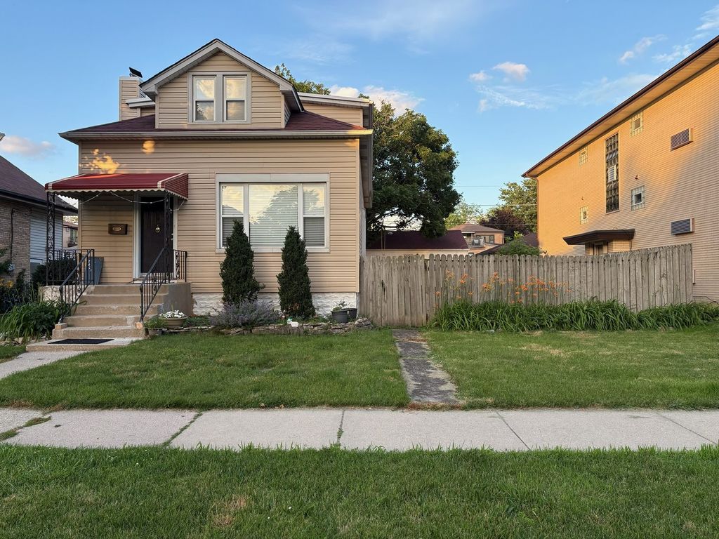 2635 N 73rd Avenue, Elmwood Park, IL 60707