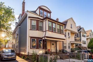 23 17th Street, East Orange, NJ 07018