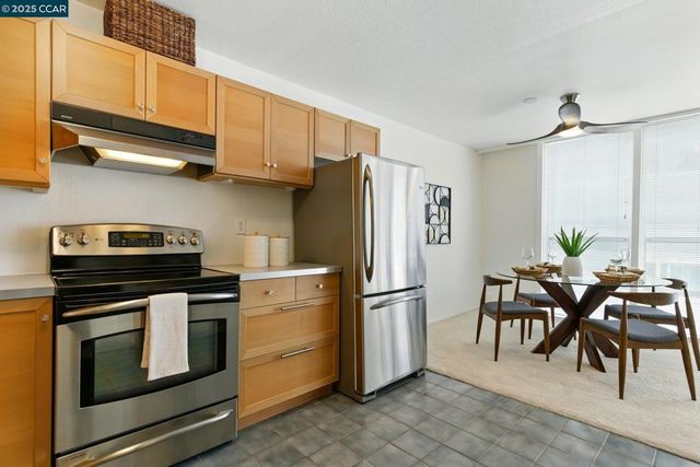 193 Montecito 303, Oakland, CA 94610