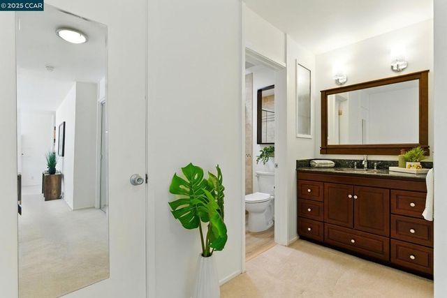 193 Montecito 303, Oakland, CA 94610