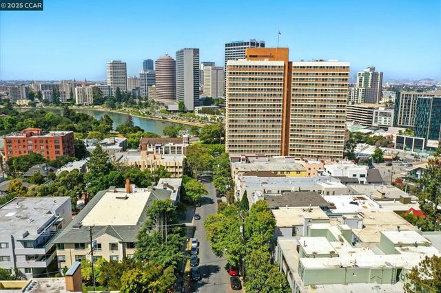 193 Montecito 303, Oakland, CA 94610