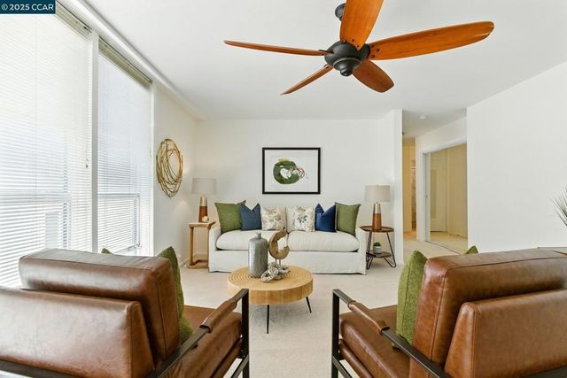 193 Montecito 303, Oakland, CA 94610