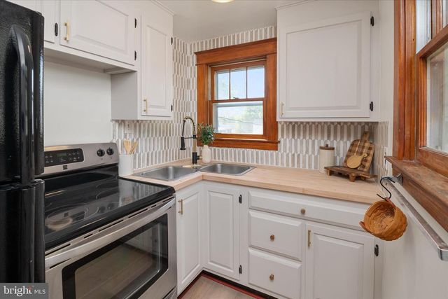 416 SEWARD AVE, Brooklyn Park, MD 21225