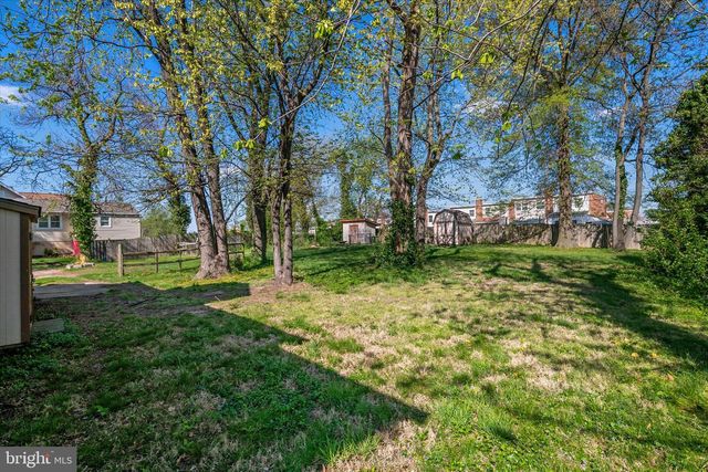 416 SEWARD AVE, Brooklyn Park, MD 21225
