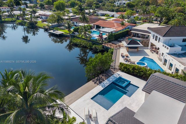 19721 NE 23 Ave, Miami, FL 33180