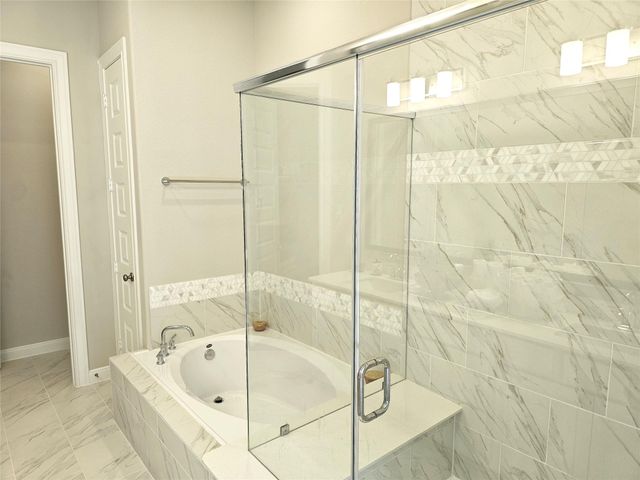 550 Morning Tide Lane, Kemah, TX 77565