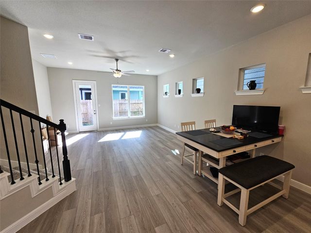 550 Morning Tide Lane, Kemah, TX 77565