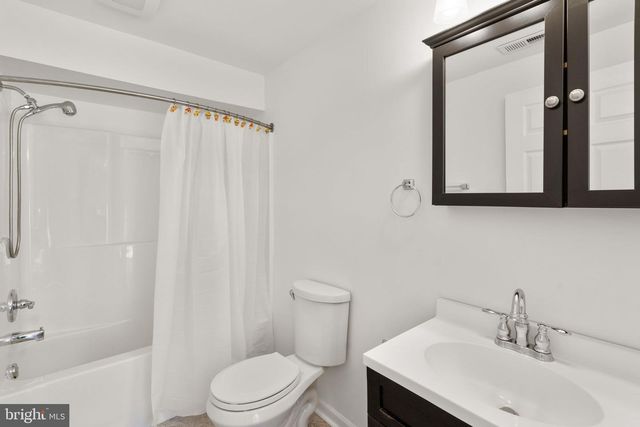 19 PIEDMONT CT, Baltimore, MD 21227