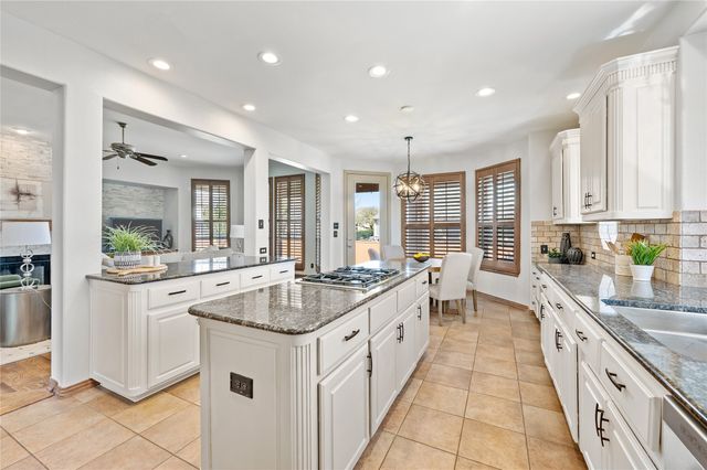 705 Landsbury Court, Keller, TX 76248