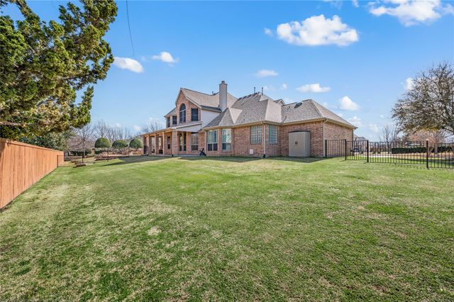705 Landsbury Court, Keller, TX 76248