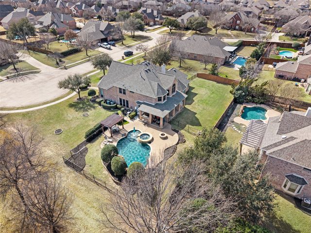 705 Landsbury Court, Keller, TX 76248