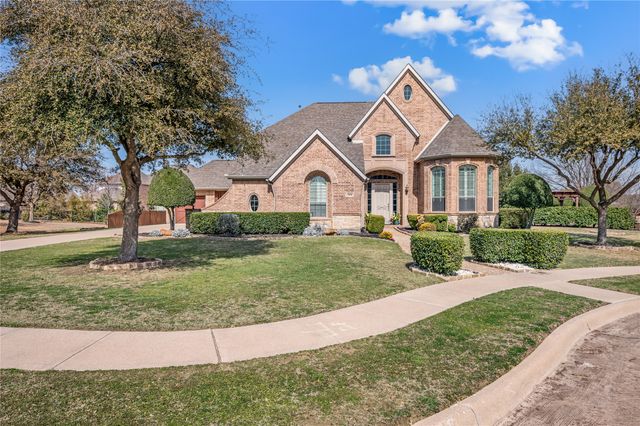 705 Landsbury Court, Keller, TX 76248