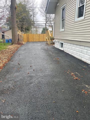 2807 BELLEVIEW, Landover, MD 20785