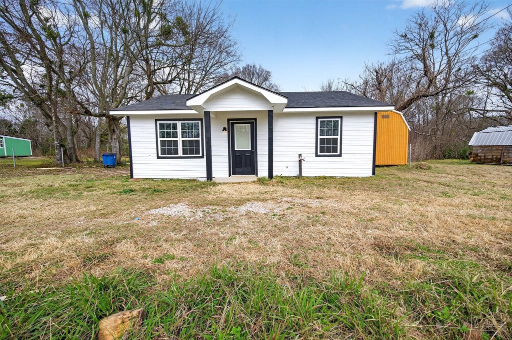 591 State Highway 31 E, Trinidad, TX 75163