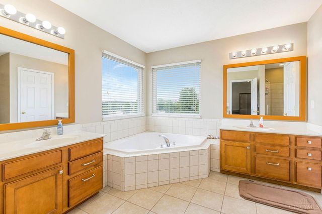 1261 Pond Ridge Circle, Ross Twp, OH 45013