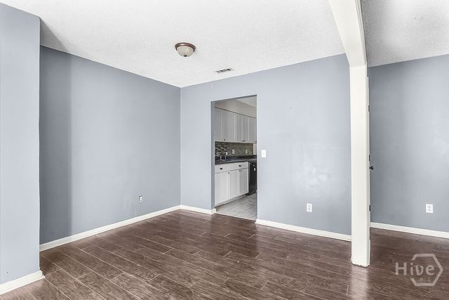 832 Ridgewood Way, Hinesville, GA 31313