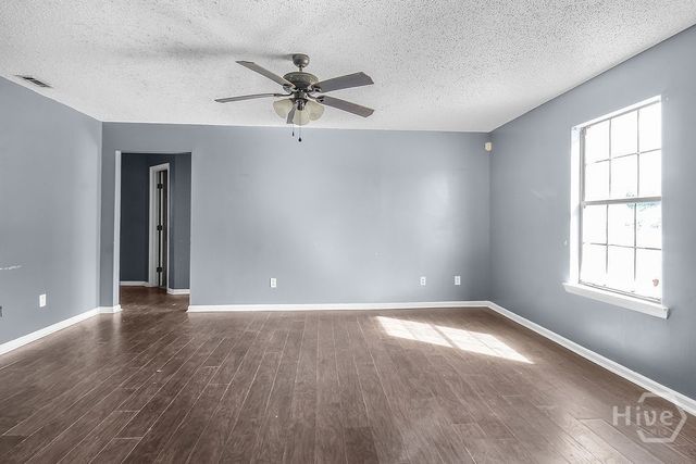 832 Ridgewood Way, Hinesville, GA 31313