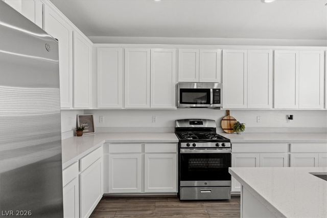 541 Preston Crest Street, Henderson, NV 89011