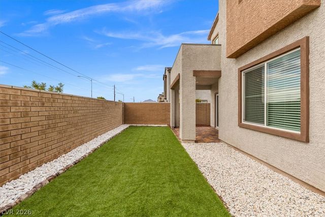 541 Preston Crest Street, Henderson, NV 89011