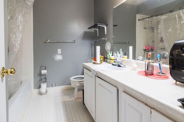 16260 Mayfair Dr. Drive 102, Southfield, MI 48075